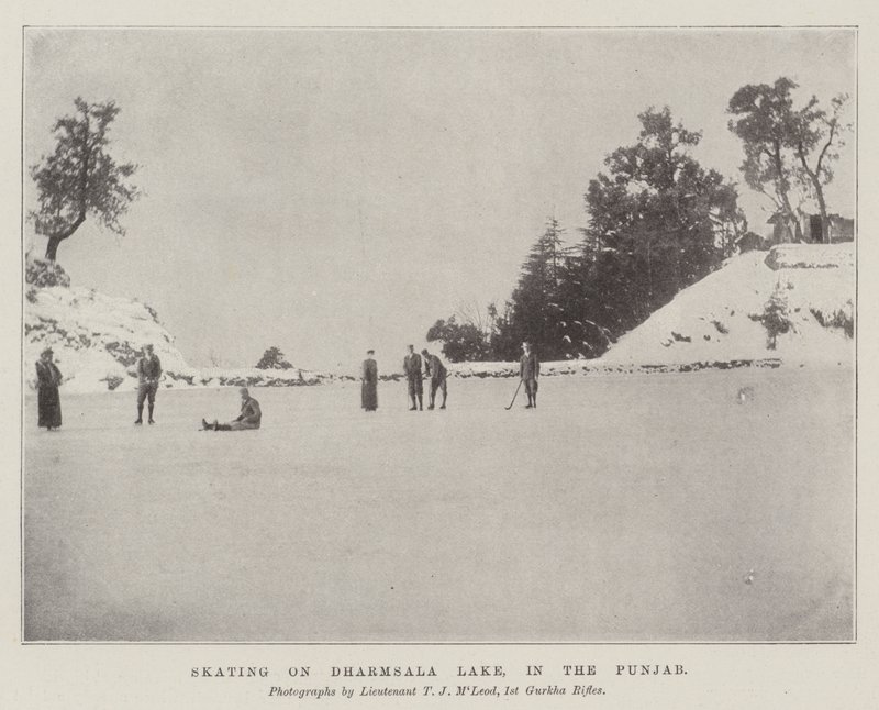 Patinage sur le lac Dharmsala, au Pendjab - English Photographer