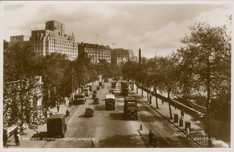 Thames Embankment, Londres - English Photographer