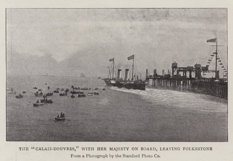 Le Calais-Douvres, avec Sa Majesté à bord, quittant Folkestone - English Photographer