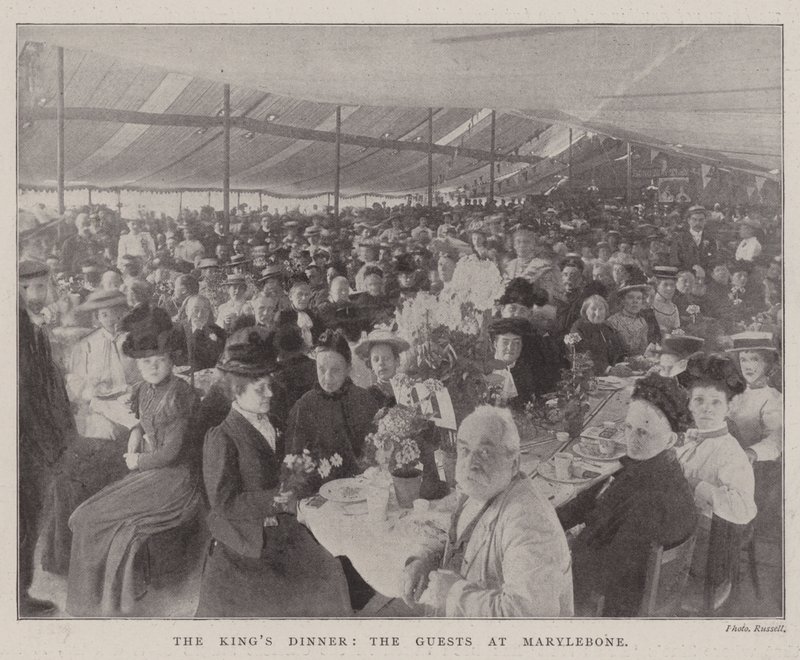 Le dîner du roi, les invités à Marylebone - English Photographer