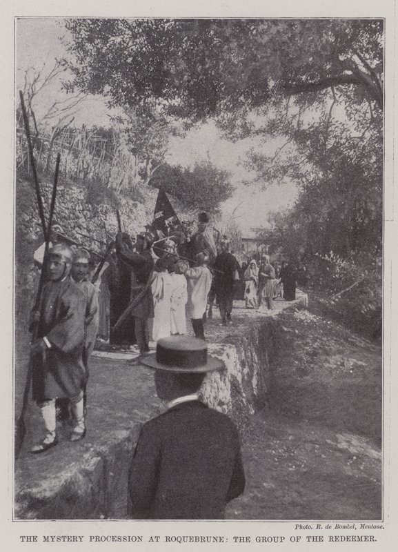 La procession mystérieuse à Roquebrune, le groupe du Rédempteur - English Photographer