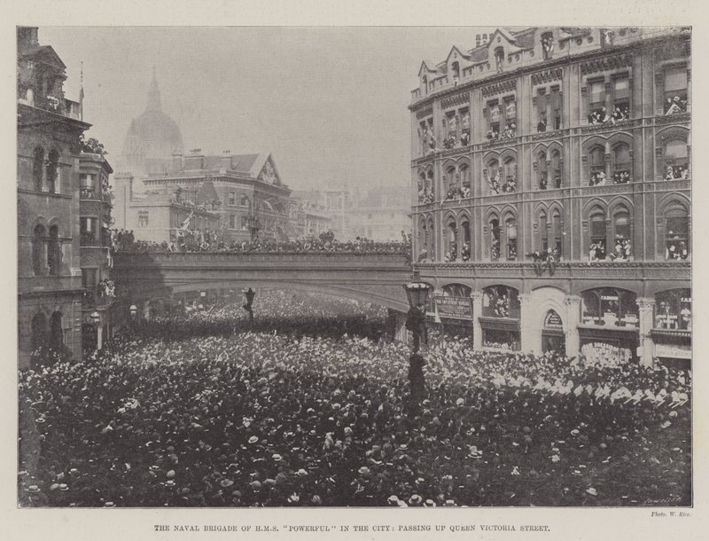 La Brigade Navale du HMS Powerful dans la ville, passant par Queen Victoria Street - English Photographer