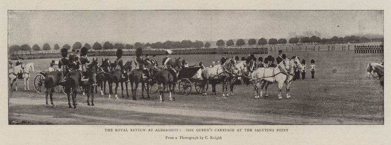 La revue royale à Aldershot, le carrosse de la reine au point de salut - English Photographer
