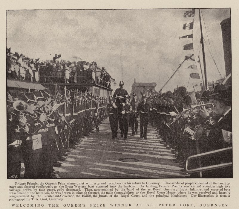 Accueil du gagnant du prix de la reine à St Peter Port, Guernesey - English Photographer