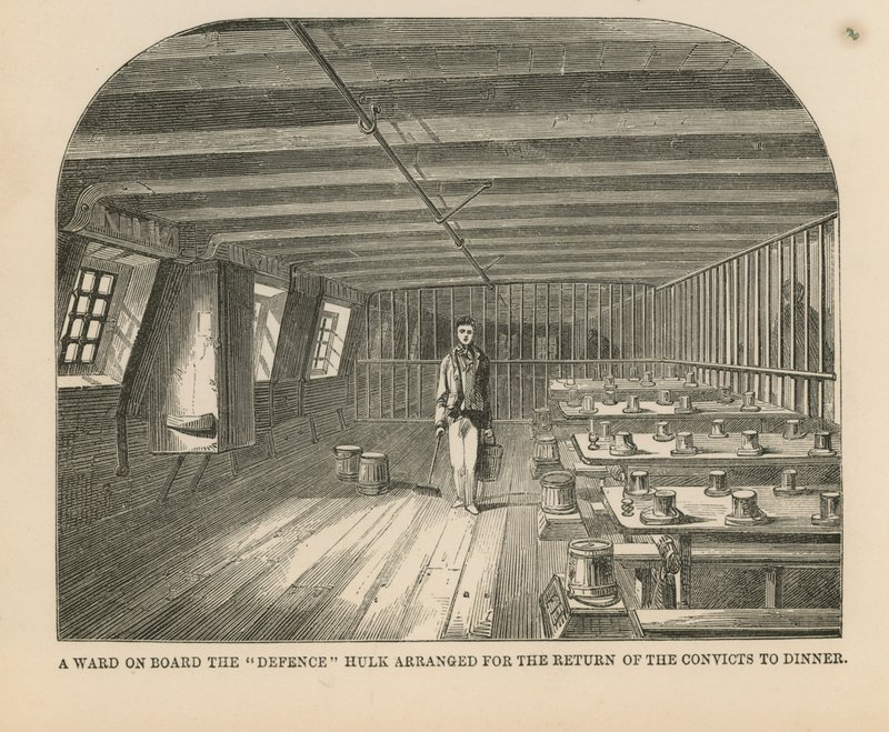 Une salle à bord du ponton de la Défense - English School