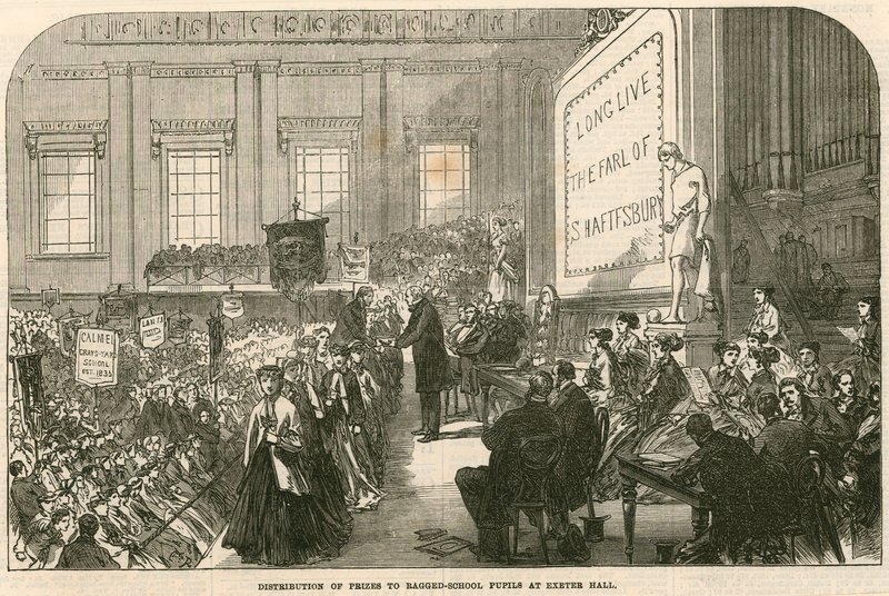 Distribution des prix aux élèves des écoles de fortune à Exeter Hall, Strand, Londres - English School