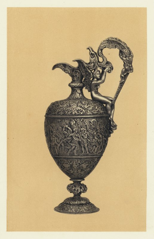 Aiguière en argent, exécutée en repoussé par Vechte pour Messrs Hunt et Roskell - English School