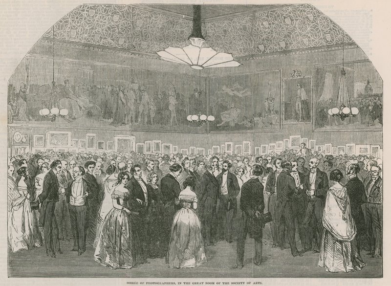 Soirée des photographes dans la grande salle de la Société des Arts - English School