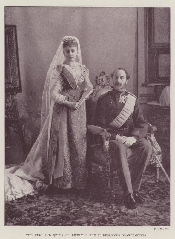 Le roi et la reine du Danemark, les grands-parents du marié (gravure) - English School