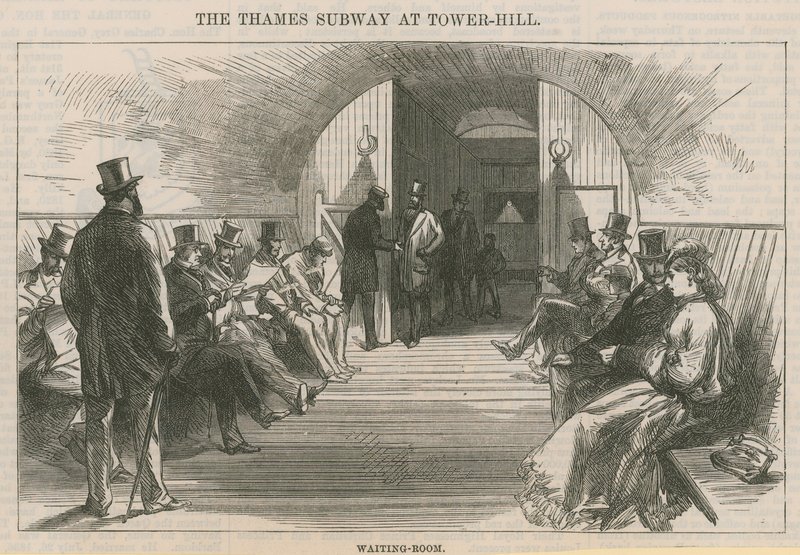 Le métro de la Tamise à Tower Hill - English School