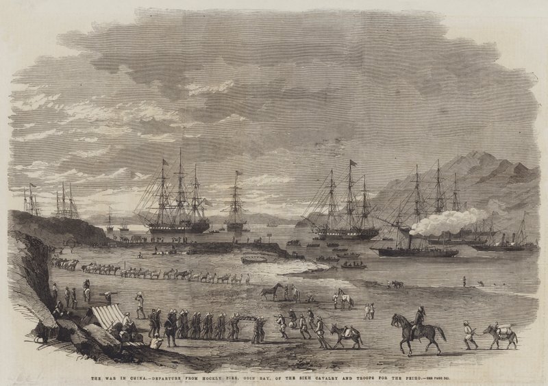 La guerre en Chine, départ de Hockly Pier, Odin Bay, de la cavalerie sikh et des troupes pour le Peiho - English School