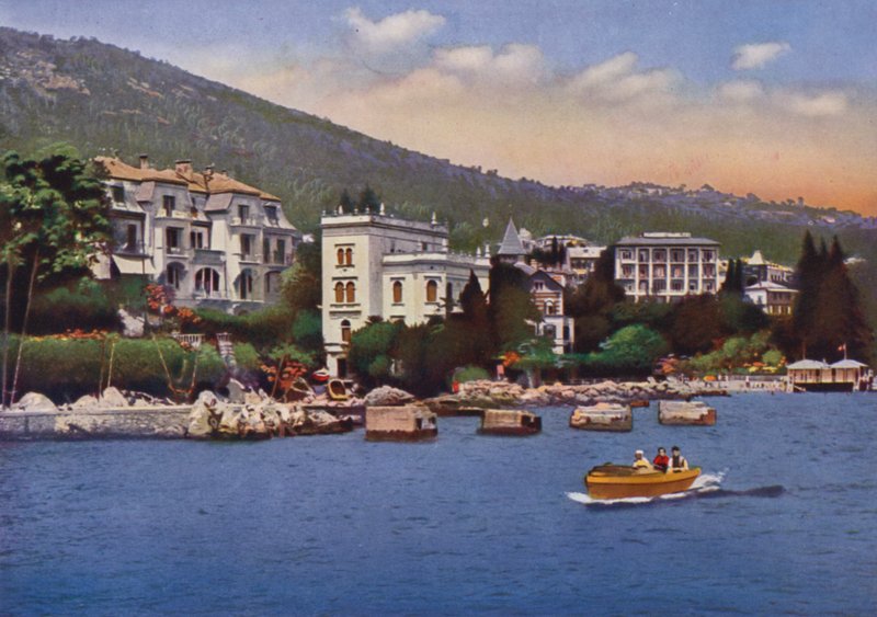 Abbazia, maintenant Opatija en Croatie : Ville vue du port, Sanatorium Dott Horvat, et autres (photo) - European Photographer