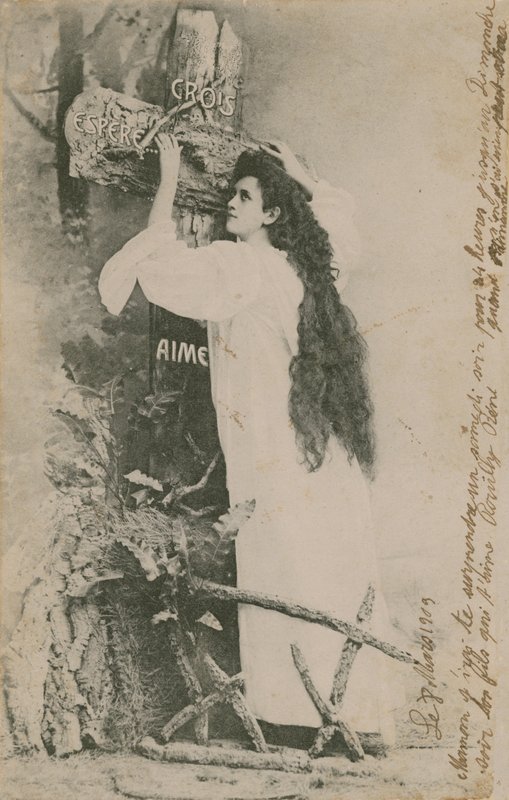 Crois Espère Aime - French Photographer