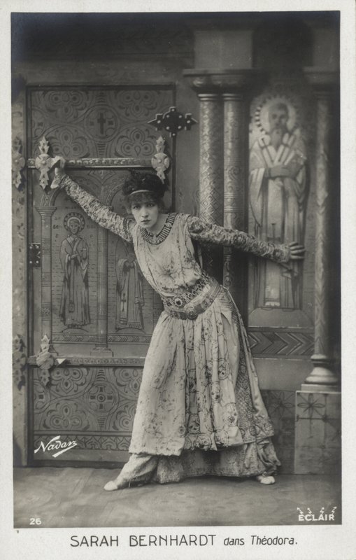 Sarah Bernhardt en Impératrice Théodora - French Photographer
