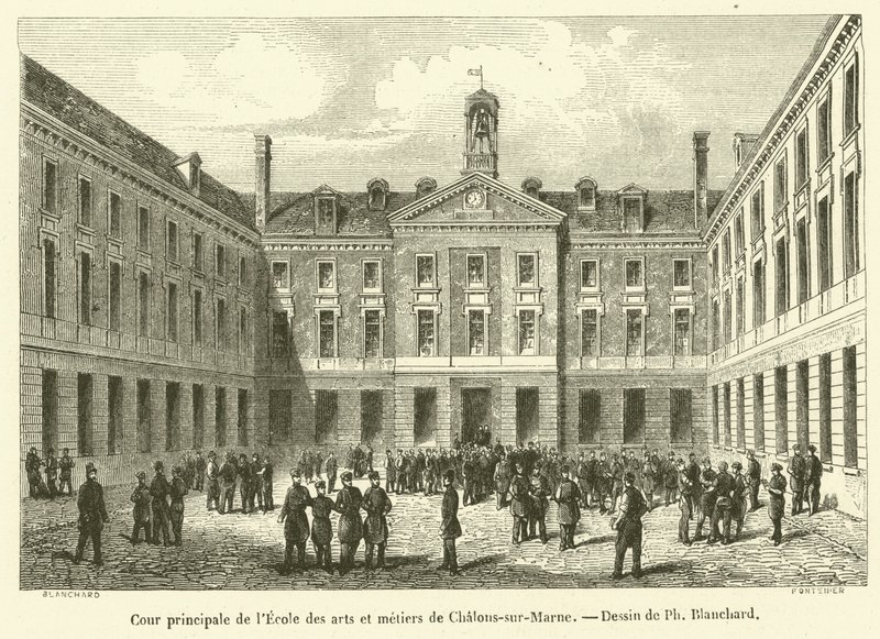 Cour principale de l