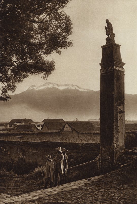 Mexique : Amecameca avec Iztaccihuatl (photo n/b) - Hugo Brehme