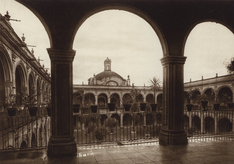 Mexique : Capital Mejico, Colegio de las Vizcainas (photo n/b) - Hugo Brehme