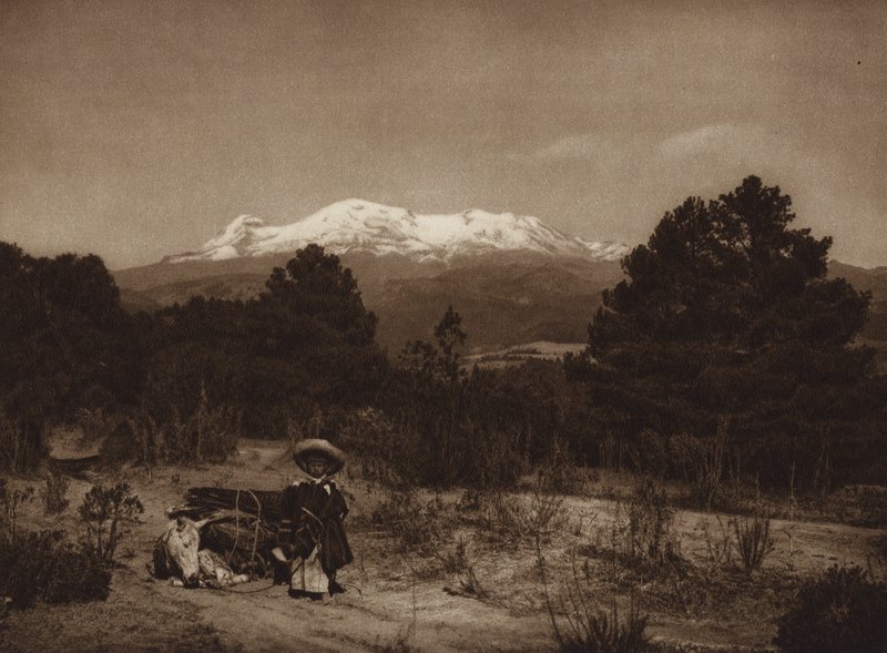 Mexique : Iztaccihuatl (photo n/b) - Hugo Brehme