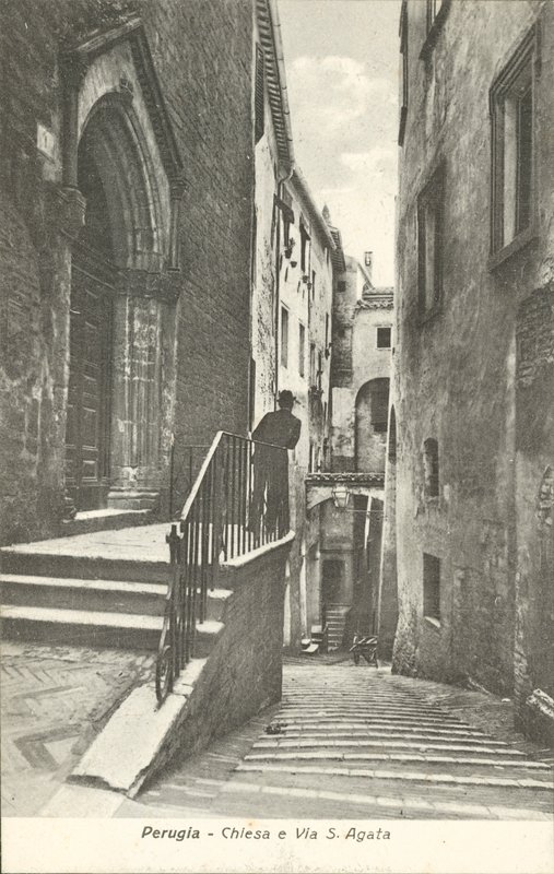 Pérouse : Eglise et Via S. Agata (photo n/b) - Italian Photographer