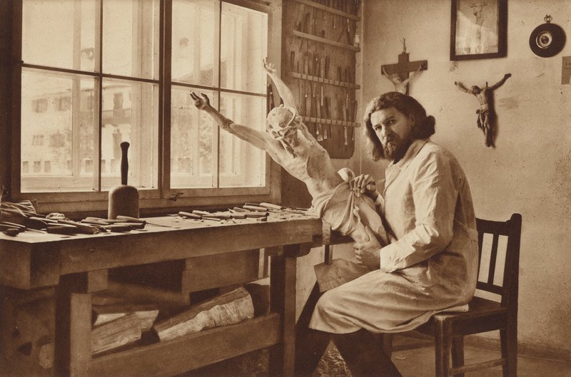 Atelier de sculpteurs sur bois à Oberammergau, Alois Lang, le représentant du Christ dans la Passion de 1930 - Otto Ballerstedt