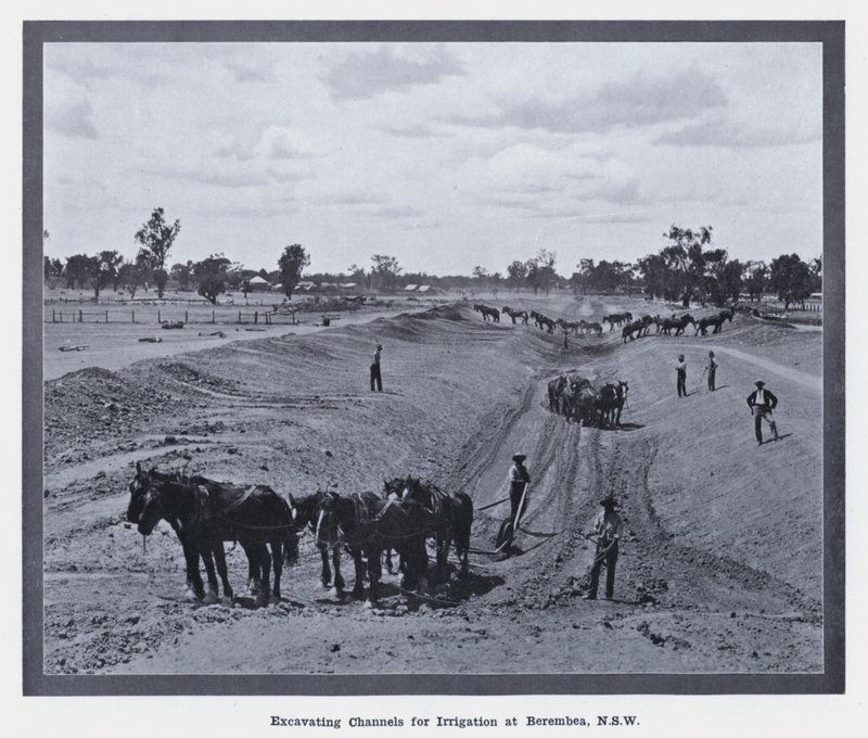 Excavation de canaux pour l