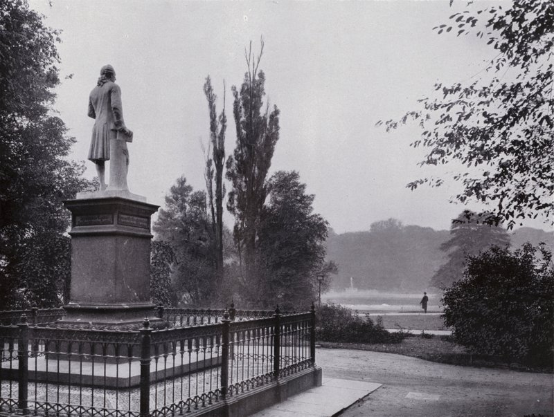 Leipzig : Rosental-Partie avec monument de Gellert - Photographer German