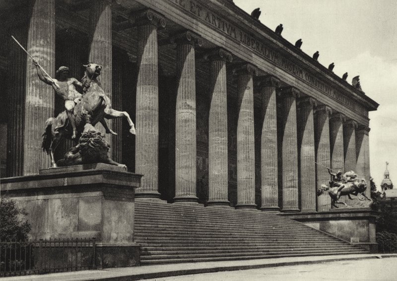 Berlin : Altes Museum - Sasha Stone