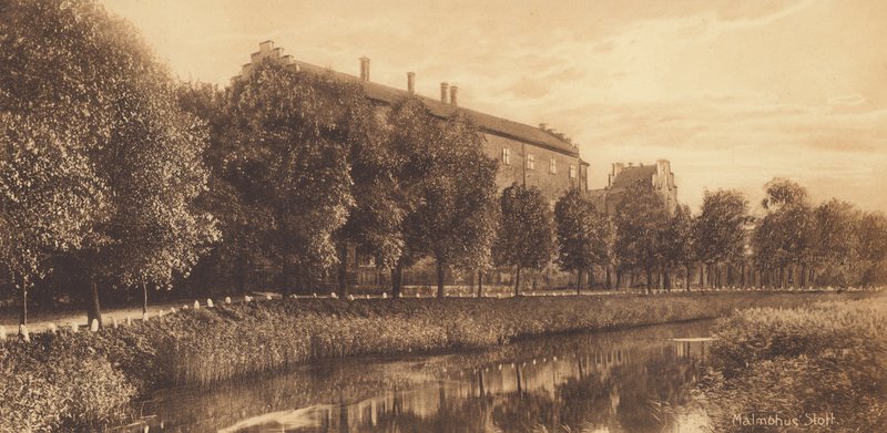 Malmö : Château de Malmohus (photo n/b) - Swedish Photographer