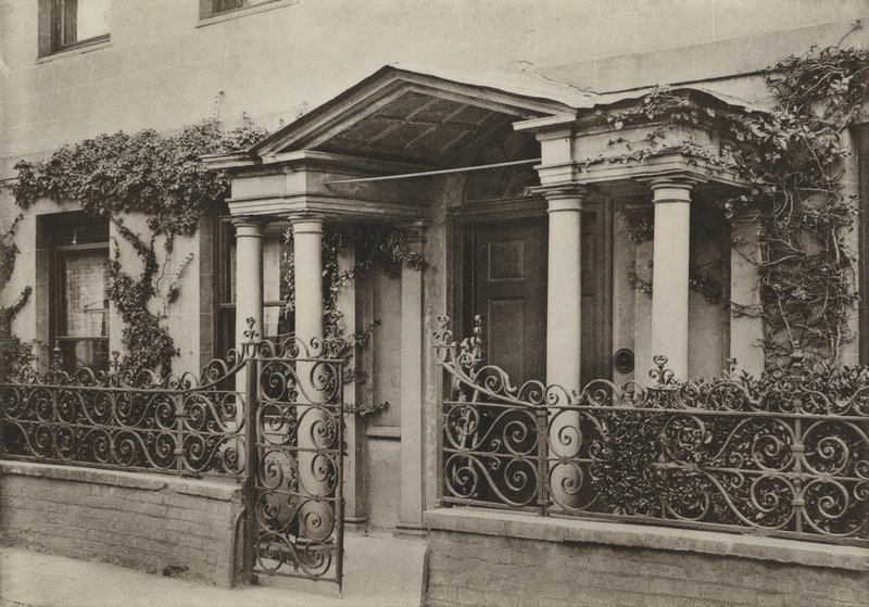 Porte, Porche à arcades à Wimborne, Dorset (photo n/b) - William Galsworthy Davie