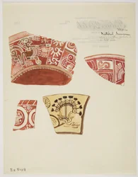 Trois fragments de poterie rouge avec des motifs incluant une figure de dragon courant en blanc, et un fragment de poterie beige avec un motif en brun