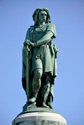 Statue colossale de Vercingétorix (72-46 av. J.-C.), chef gaulois - sculpture d
