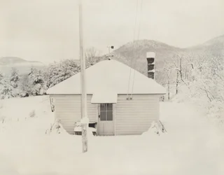 Première neige et la petite maison