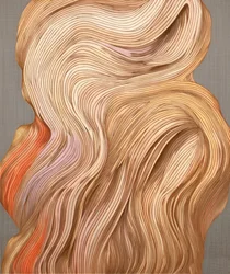 De longues boucles blondes