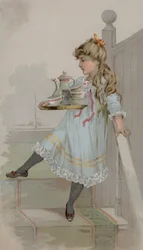 Fille portant une cafetière sur un plateau