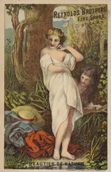 Femme se déshabillant dans les bois
