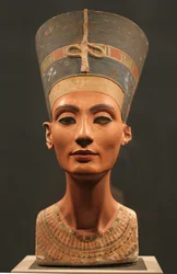 Le Buste de Néfertiti, vers 1350 av. J.-C.