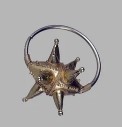 Pendentif en or Kolt, 11ème-12ème siècle
