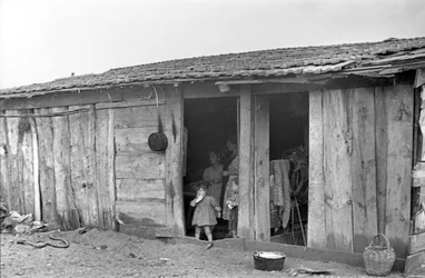 CROTONE - FAMILLE AVEC ENFANTS DANS L