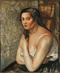 Femme assise en chemise.