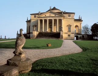 Architecture de la Renaissance : vue de la villa Capra, dite La Rotonda, créée par l