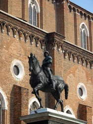 Statue équestre du condottiere Colleoni par Andrea del Verrocchio