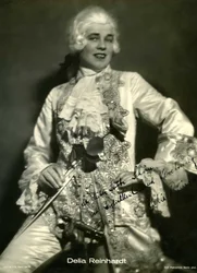 Delia Reinhardt (1892-1974) dans "Le Nozze di Figaro" de Wolfgang Amadeus Mozart, Anonyme