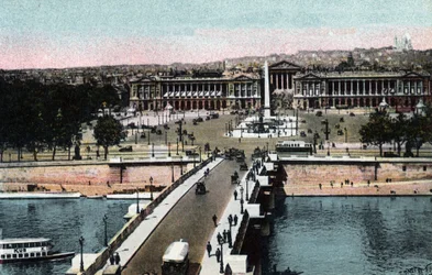 Paris : panorama du pont et de la Place de la Concorde avec l