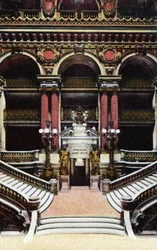 Paris : vue du grand escalier de l