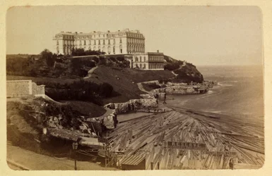 La ville de Marseille et ses environs vers 1885-1890 : Le château du Pharo