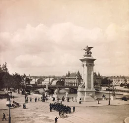 Exposition Universelle de 1900 à Paris : Pylône du pont Alexandre III