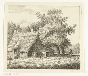 Ferme avec femme à la porte et homme avec brouette sur un chemin