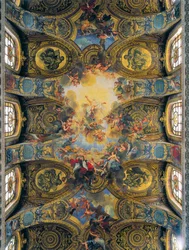 Fresques de la voûte de la chapelle royale décorée par Antoine Coypel, de La Fosse et Jouvenet