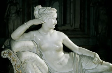 Paolina Borghese en Vénus victorieuse, marbre blanc