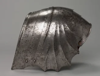 Spallières en éventail gothiques, c.1485-1500